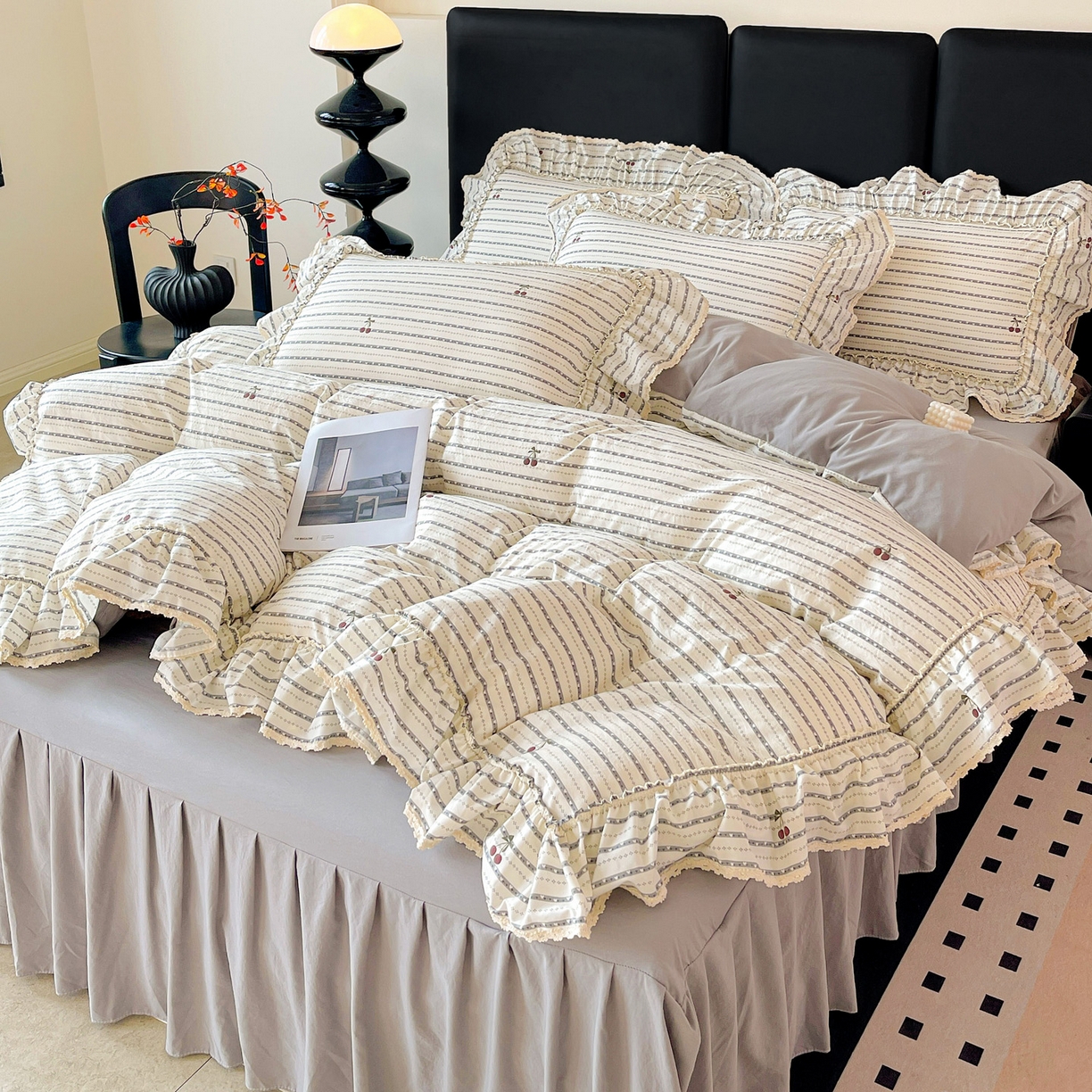 91家纺网 家纺一手货源 找家纺 （总）富米莱单品馆 2026新款法式大花边A类古法仿棉云感纱单床裙