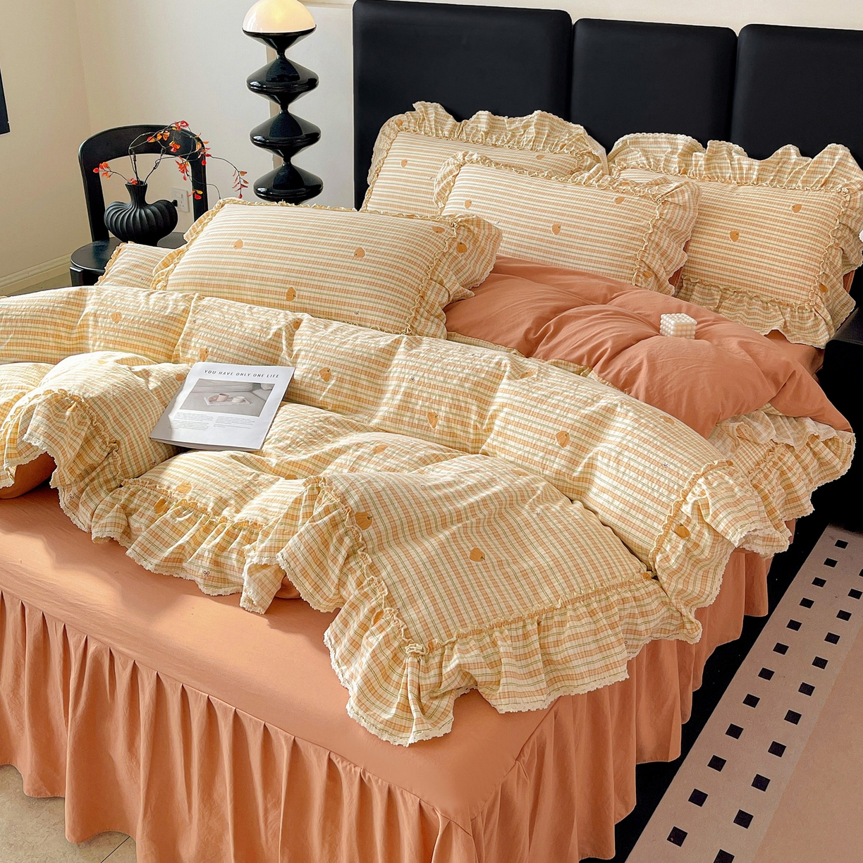 91家纺网 家纺一手货源 找家纺 富米莱单品馆 2026新款法式大花边A类古法仿棉云感纱单床裙 大花边-南瓜格韵