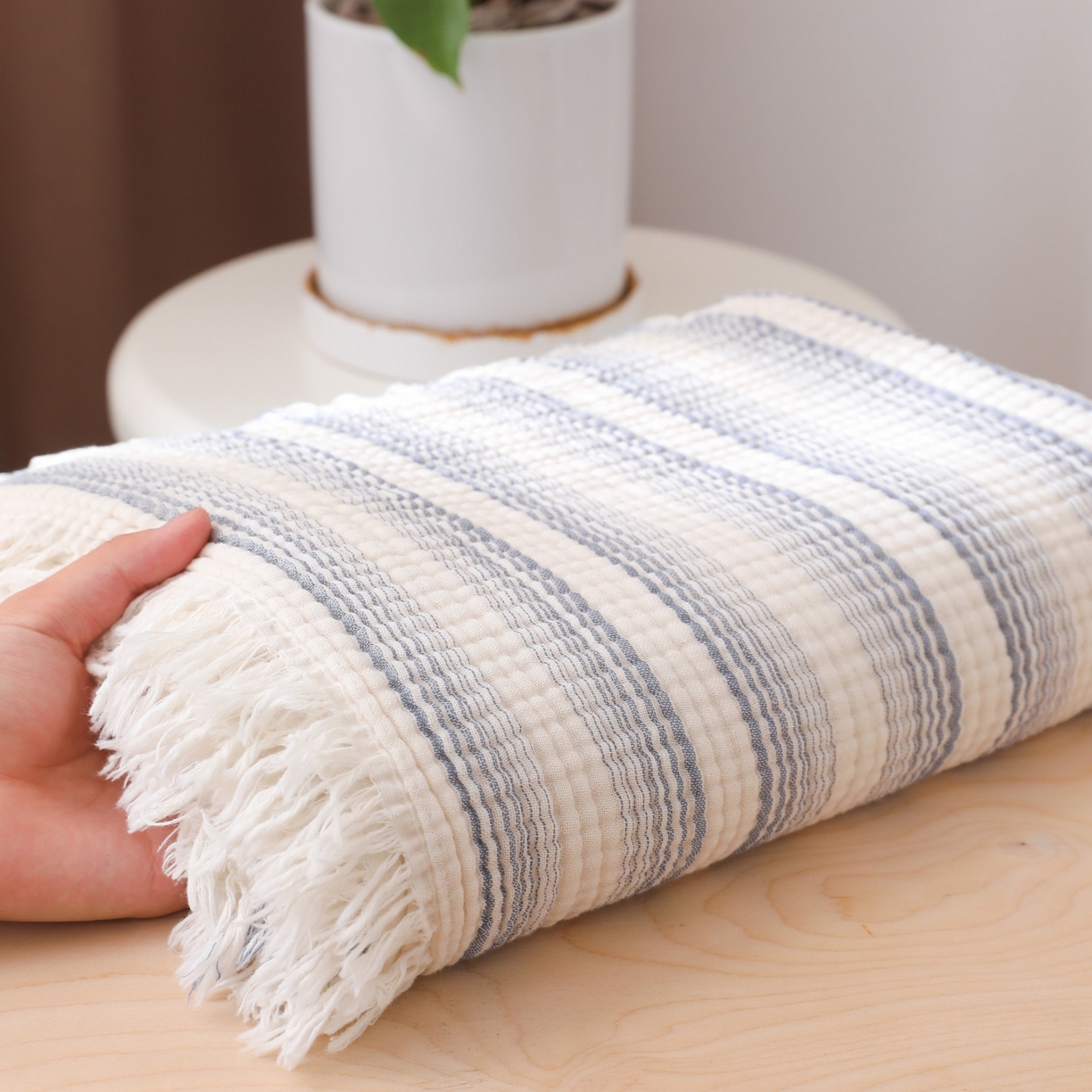 91家纺网 家纺一手货源 找家纺 【12.15周一秒杀 三人助力29.9带回家】100%棉四层纱流苏边毛毯子 