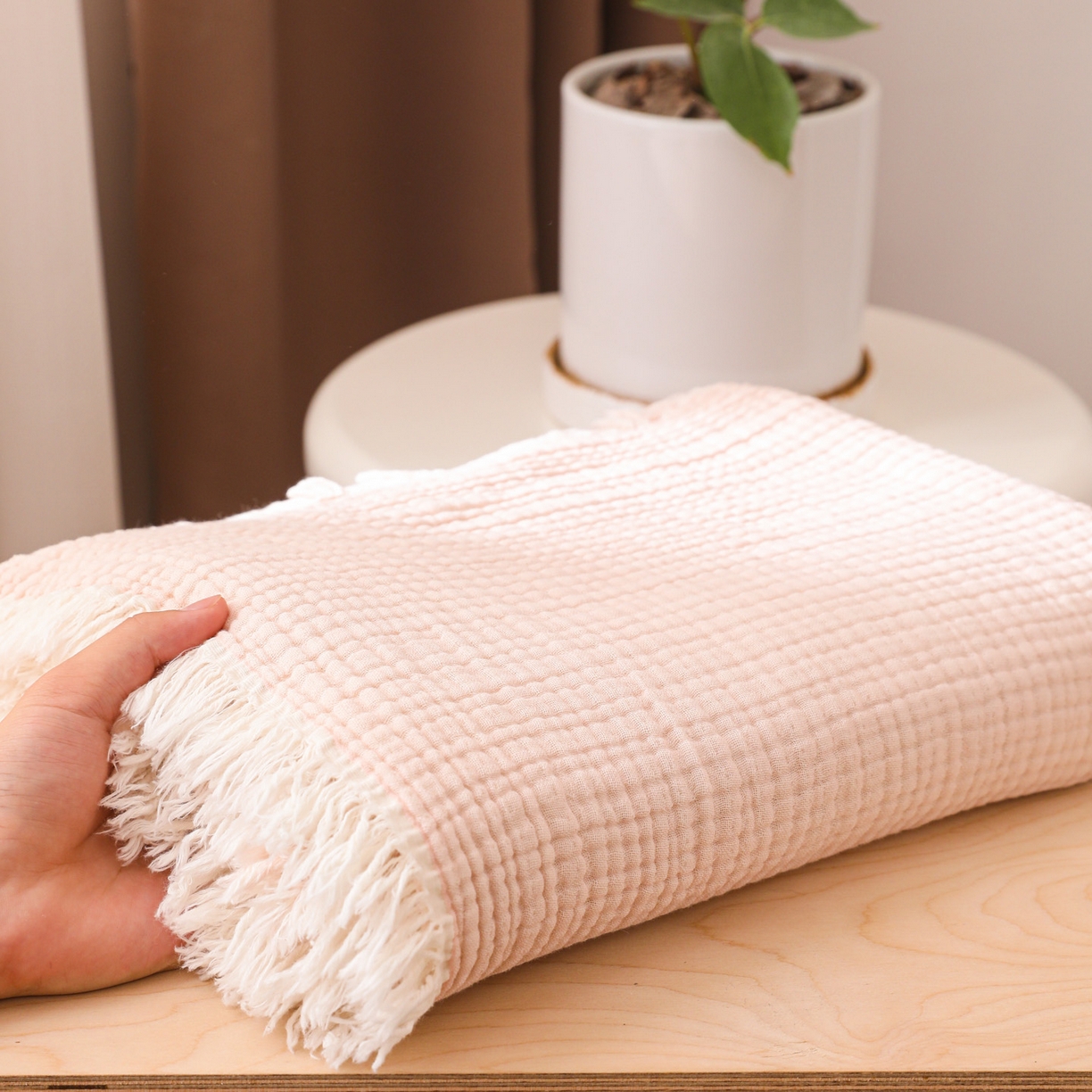 91家纺网 家纺一手货源 找家纺 【12.15周一秒杀 三人助力29.9带回家】100%棉四层纱流苏边毛毯子 