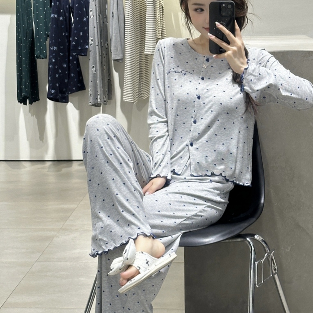 91家纺网 家纺一手货源 找家纺 （总）妍景家居生活馆 2025新款莫代尔民小爱心开衫套装