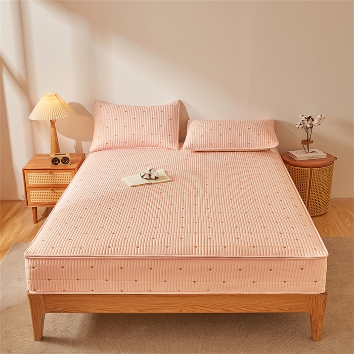 91家纺网 家纺一手货源 找家纺 伊人坊 2025新款A类水洗棉六面全包棉花夹棉床笠 爱心粉