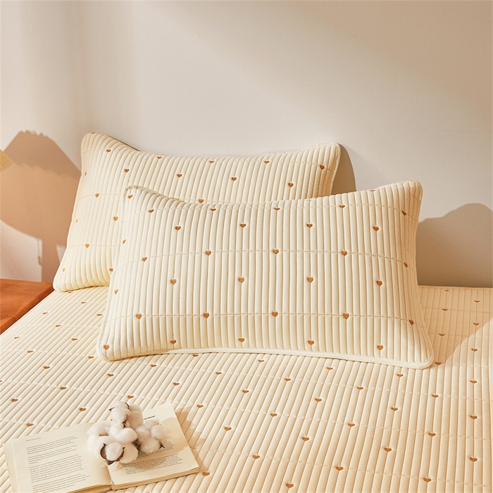 91家纺网 家纺一手货源 找家纺 伊人坊 2025新款A类水洗棉六面全包棉花夹棉床笠 爱心米白