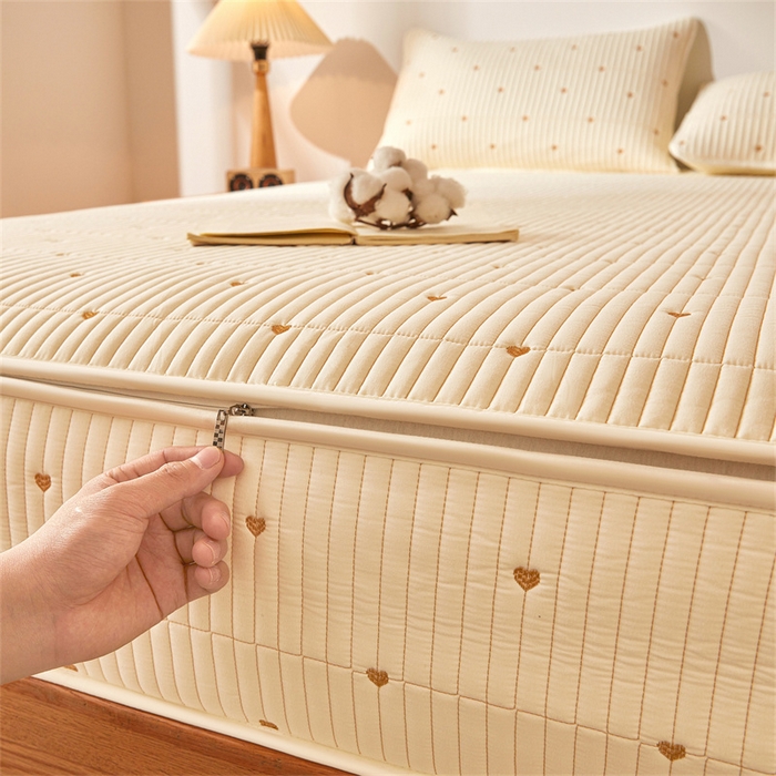 91家纺网 家纺一手货源 找家纺 伊人坊 2025新款A类水洗棉六面全包棉花夹棉床笠 爱心米白