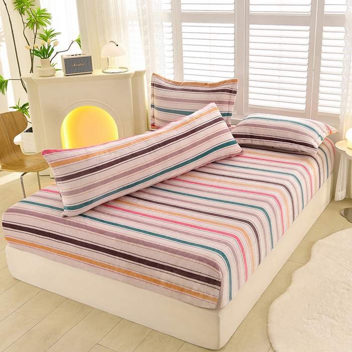 91家纺网 家纺一手货源 找家纺 圣楚家纺 2025新款牛奶绒印花长抱枕 彩条