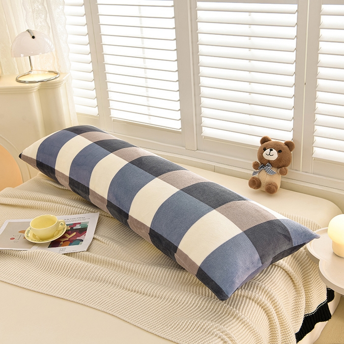 圣楚家纺 2025新款牛奶绒印花长抱枕 简尚