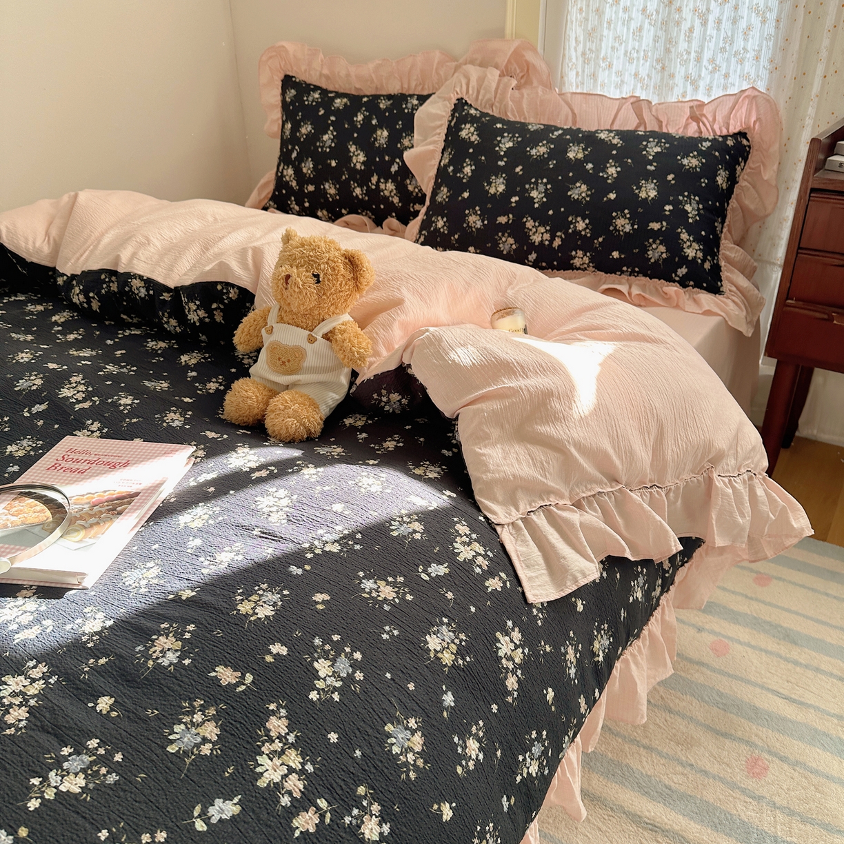 91家纺网 家纺一手货源 找家纺 美乐迪家纺 2026新款法式云感双层纱花边四件套 花仙子