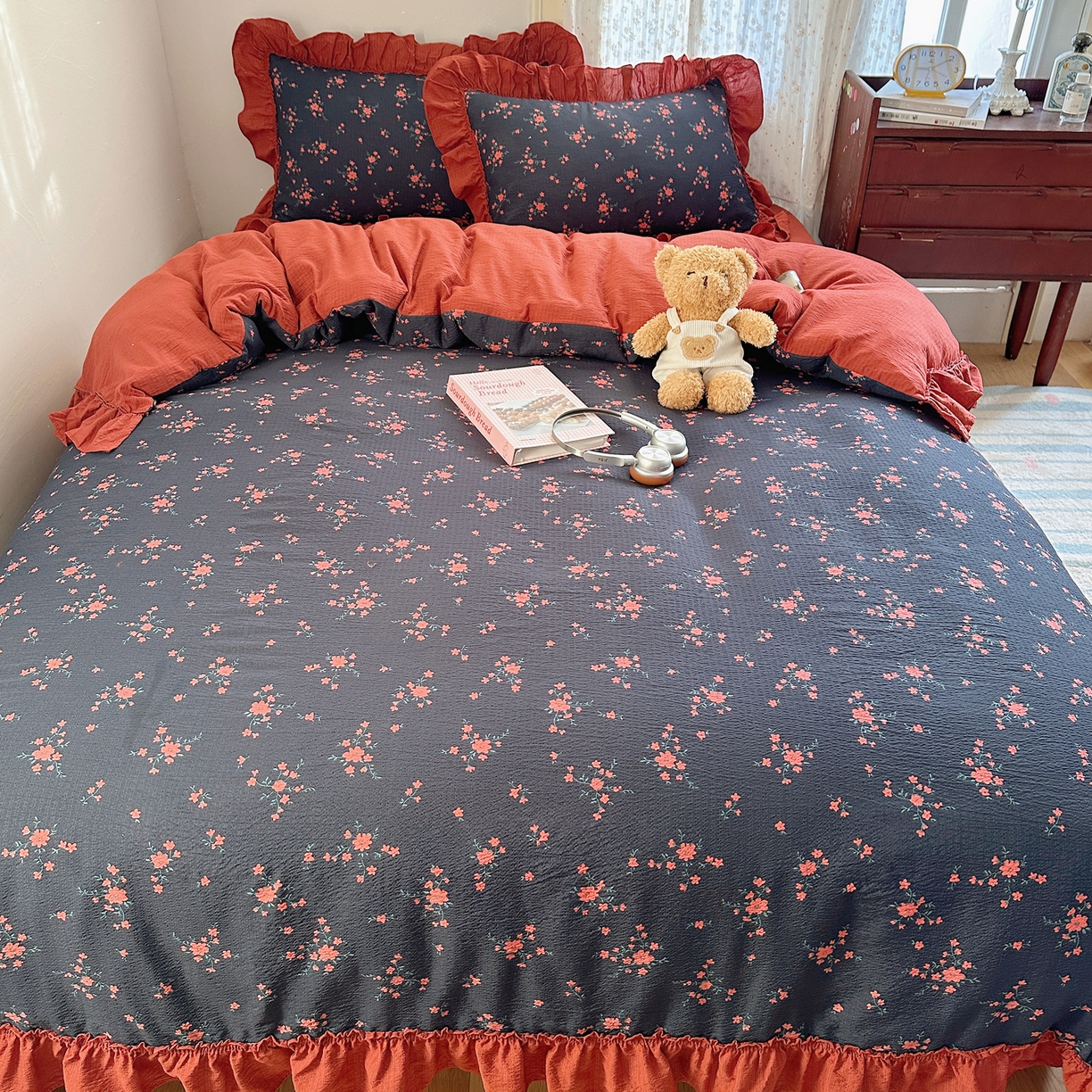 91家纺网 家纺一手货源 找家纺 美乐迪家纺 2026新款法式云感双层纱花边四件套 浪漫小花