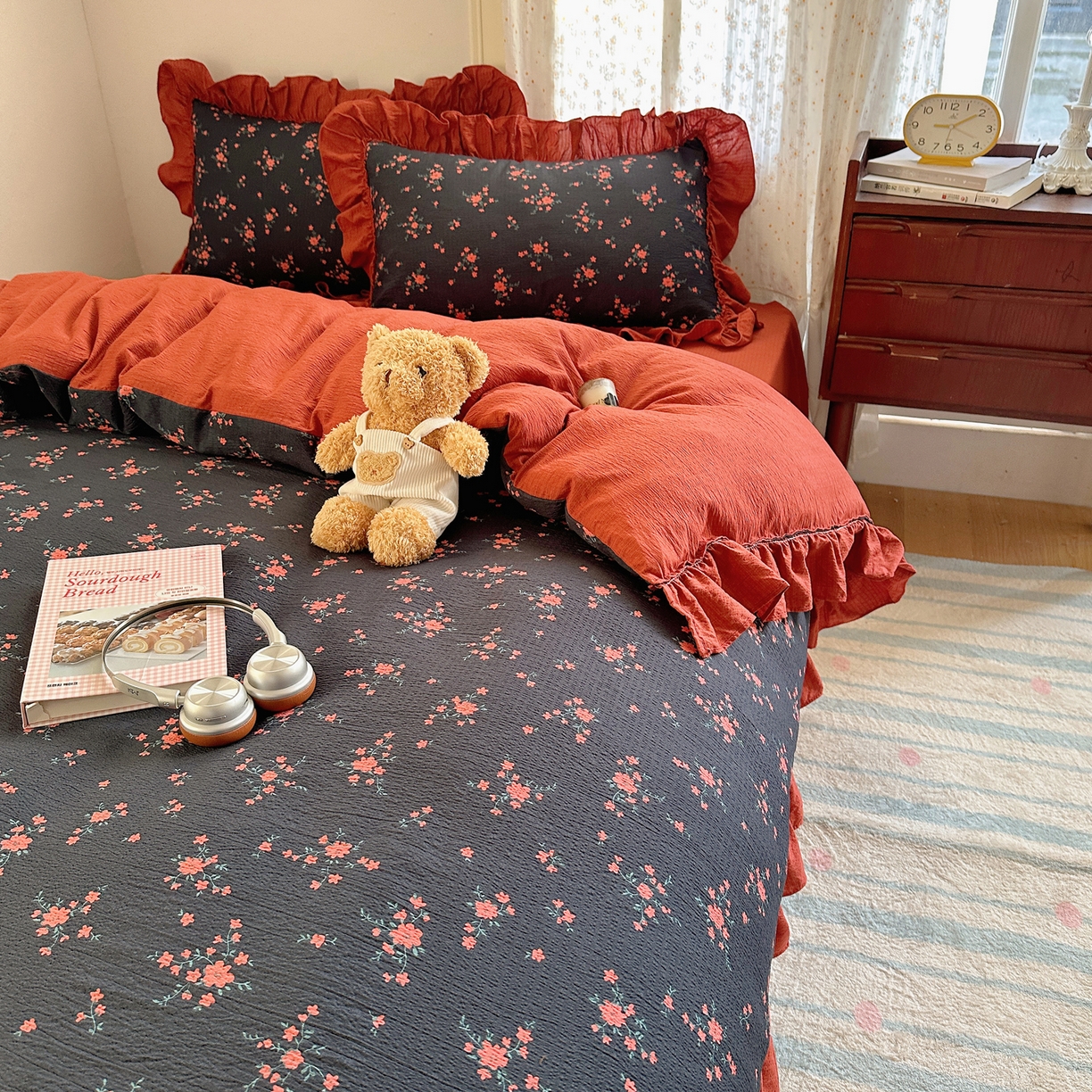 91家纺网 家纺一手货源 找家纺 美乐迪家纺 2026新款法式云感双层纱花边四件套 浪漫小花