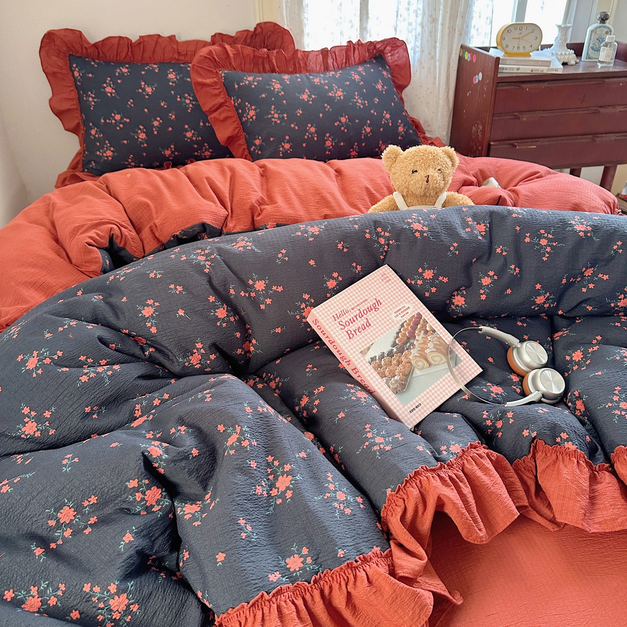 91家纺网 家纺一手货源 找家纺 美乐迪家纺 2026新款法式云感双层纱花边四件套 浪漫小花