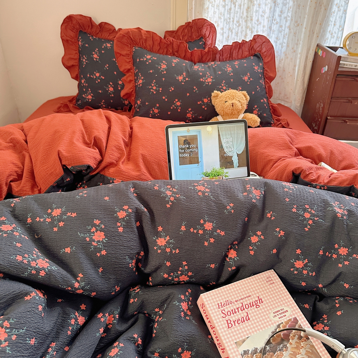 91家纺网 家纺一手货源 找家纺 美乐迪家纺 2026新款法式云感双层纱花边四件套 浪漫小花