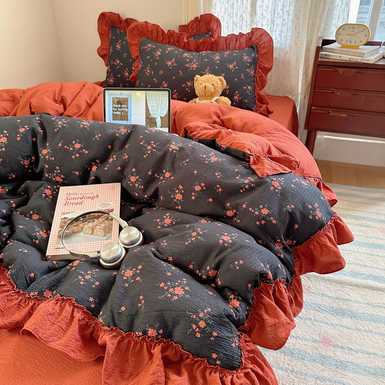 91家纺网 家纺一手货源 找家纺 美乐迪家纺 2026新款法式云感双层纱花边四件套 浪漫小花