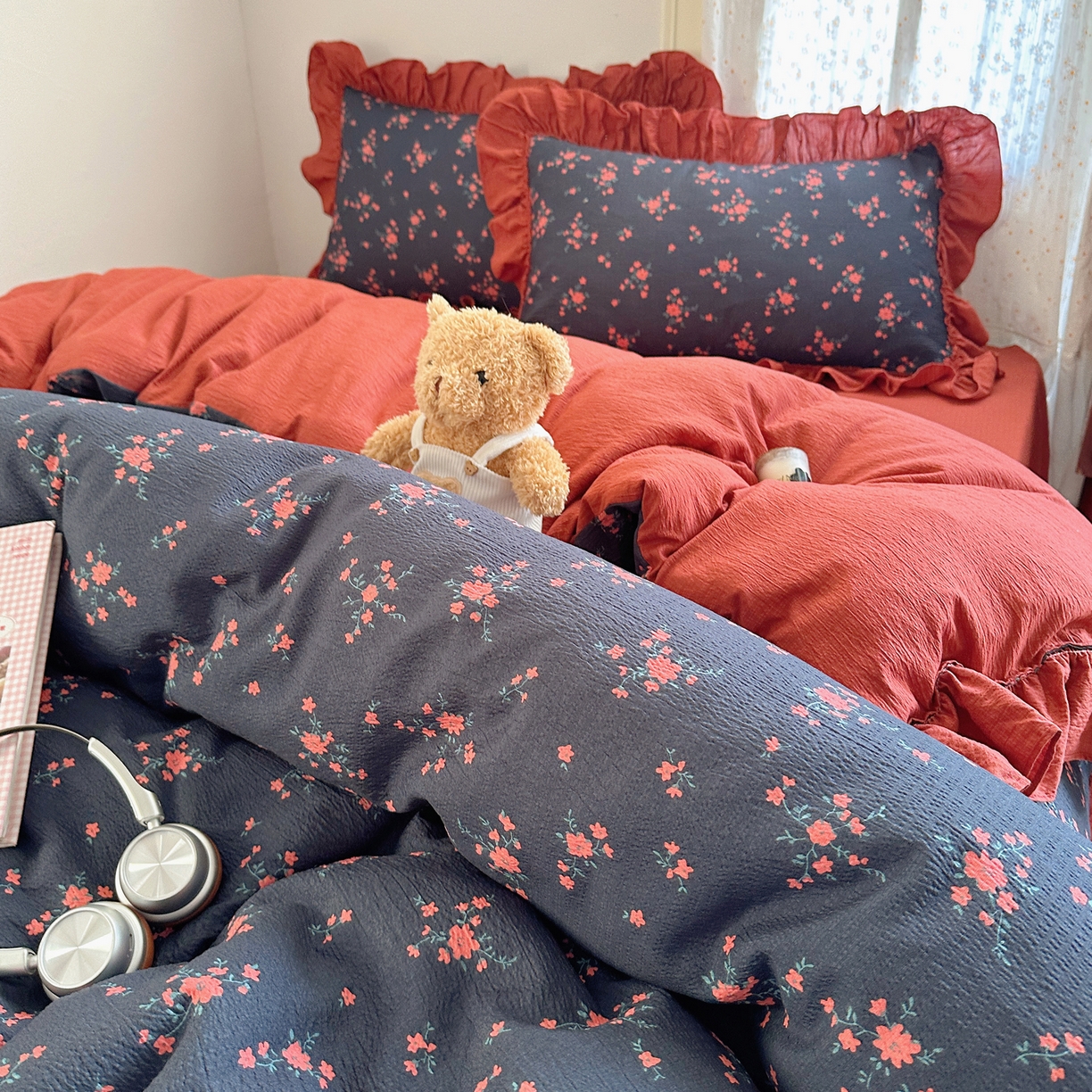 91家纺网 家纺一手货源 找家纺 美乐迪家纺 2026新款法式云感双层纱花边四件套 浪漫小花