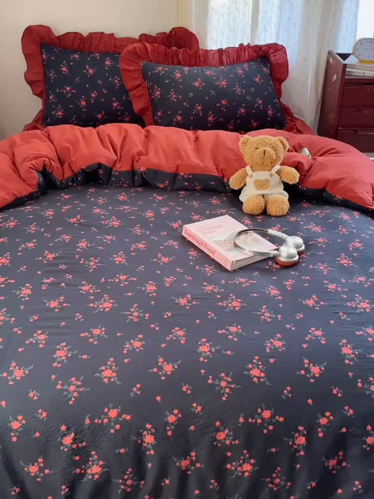 91家纺网 家纺一手货源 找家纺 美乐迪家纺 2026新款法式云感双层纱花边四件套 浪漫小花