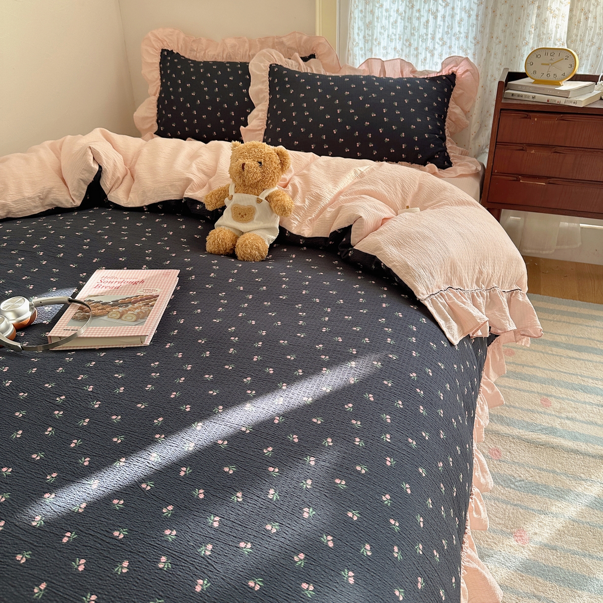 91家纺网 家纺一手货源 找家纺 美乐迪家纺 2026新款法式云感双层纱花边四件套 迷你小花