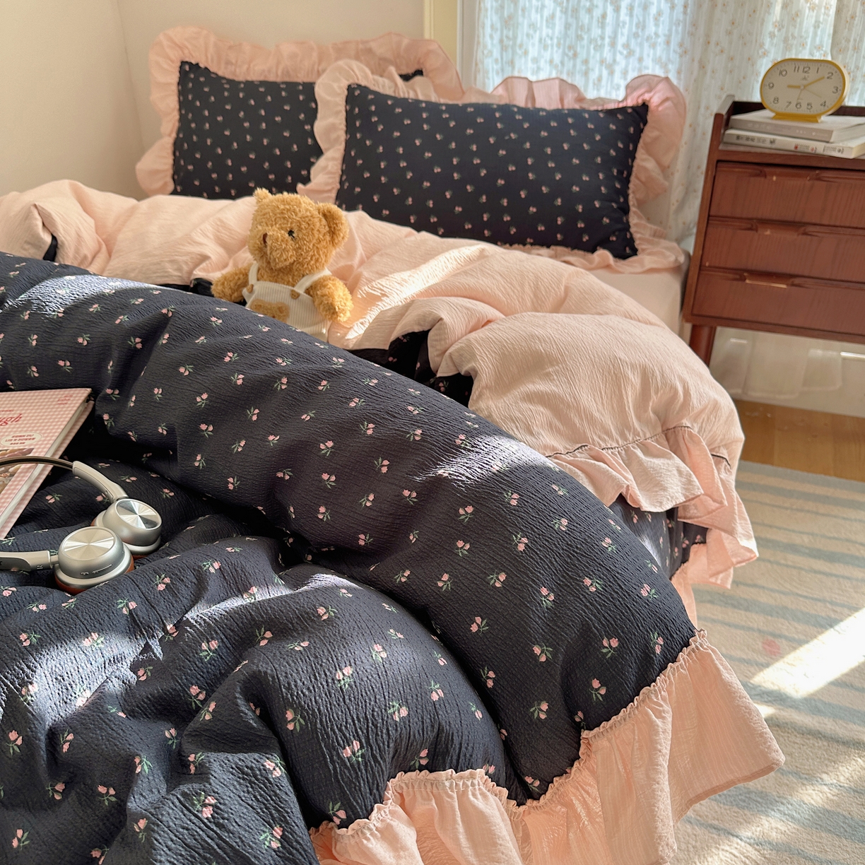 91家纺网 家纺一手货源 找家纺 美乐迪家纺 2026新款法式云感双层纱花边四件套 迷你小花