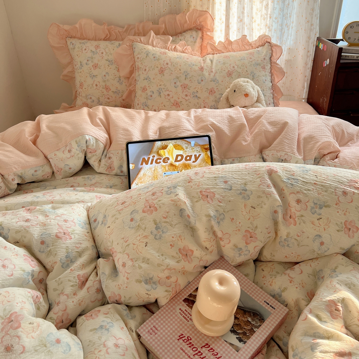 91家纺网 家纺一手货源 找家纺 美乐迪家纺 2026新款法式云感双层纱花边四件套 觅悠悠