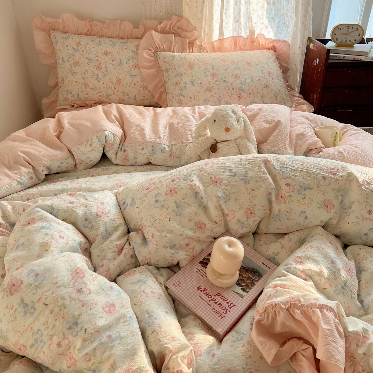 91家纺网 家纺一手货源 找家纺 美乐迪家纺 2026新款法式云感双层纱花边四件套 觅悠悠