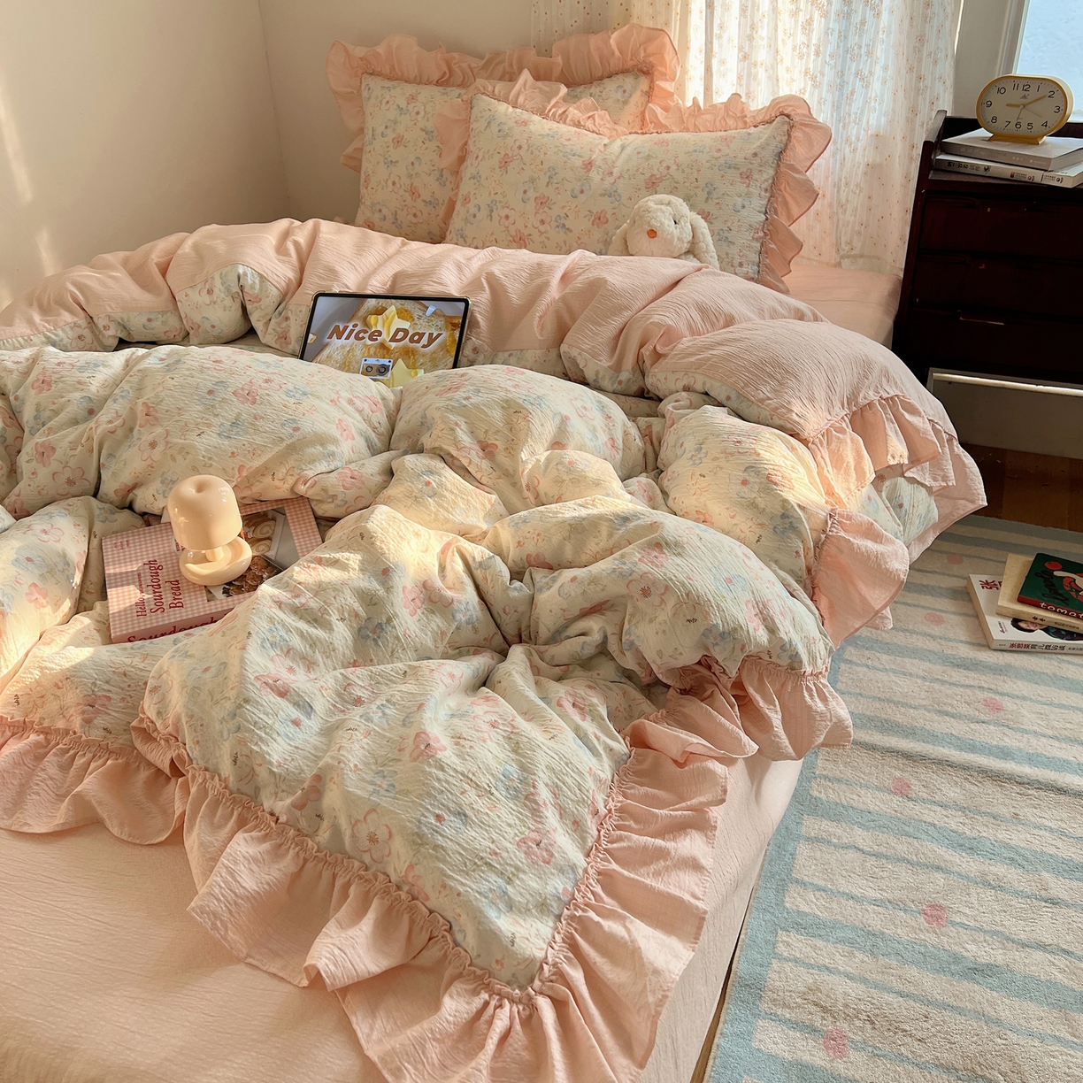 91家纺网 家纺一手货源 找家纺 美乐迪家纺 2026新款法式云感双层纱花边四件套 觅悠悠