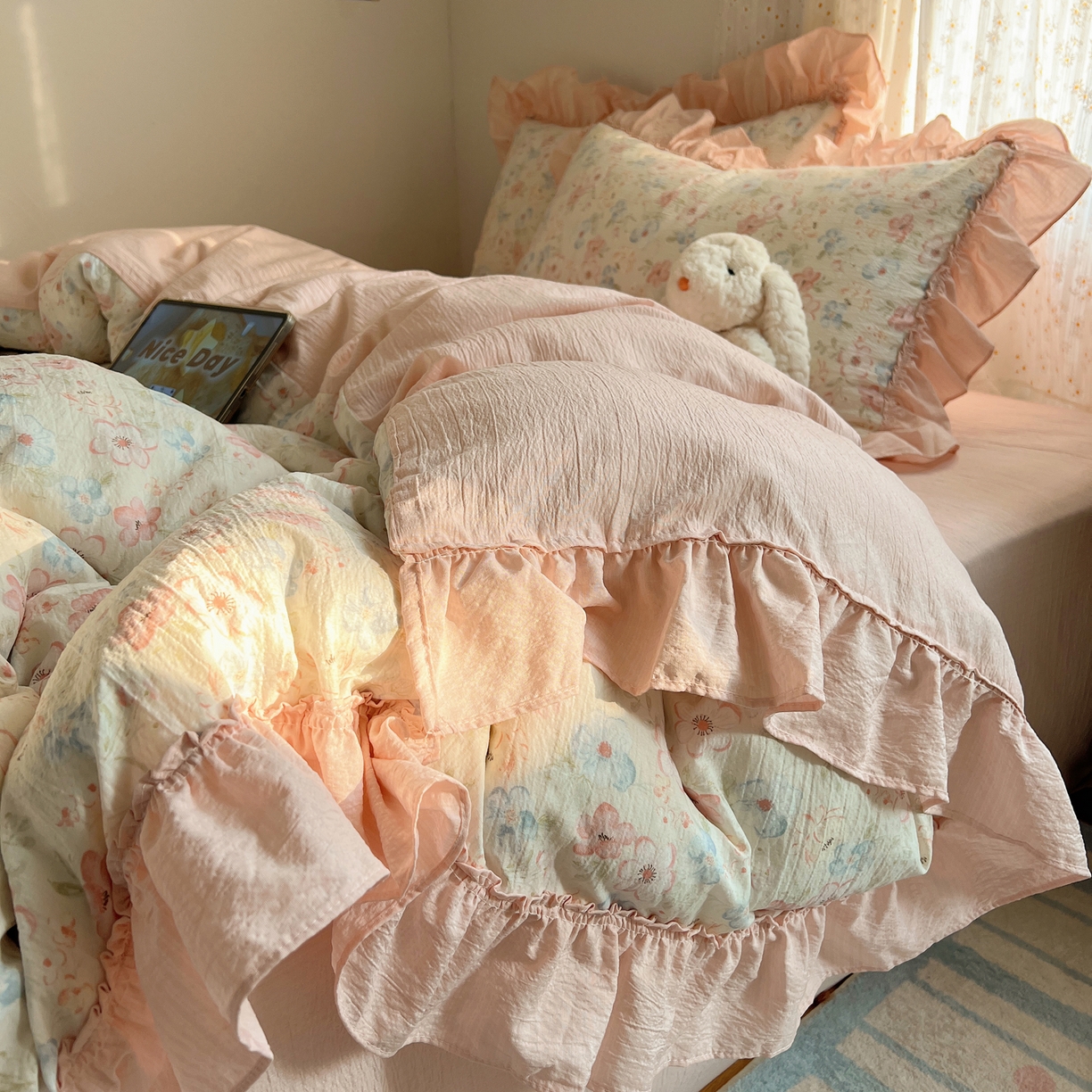 91家纺网 家纺一手货源 找家纺 美乐迪家纺 2026新款法式云感双层纱花边四件套 觅悠悠