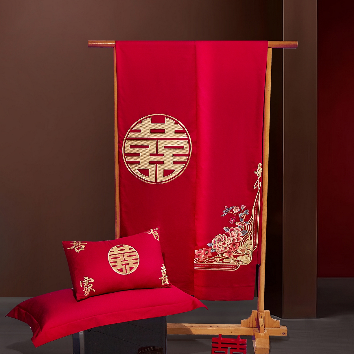 91家纺网 家纺一手货源 找家纺 浩情国际婚庆供货中心 2026新款100%全棉长绒棉纯棉婚庆四件套结婚刺绣六件套多件套长期供货 浪漫囍事-金