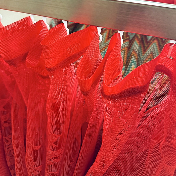 91家纺网 家纺一手货源 找家纺 都市缘蚊帐 2026新款303欧式浪漫导轨蕾丝提花蚊帐 303玫瑰庄园-安哥拉红