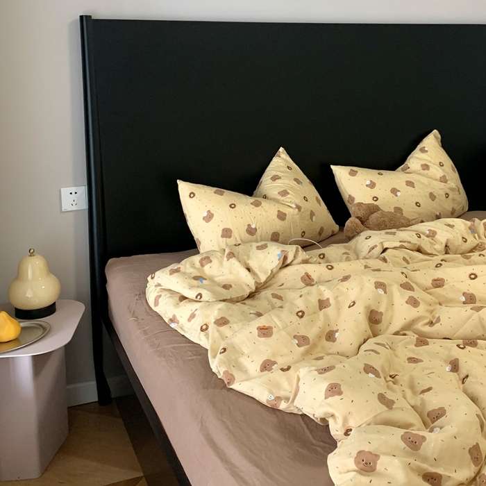 91家纺网 家纺一手货源 找家纺 源启生活 2025新款A类全棉双层纱四件套 曲奇小熊