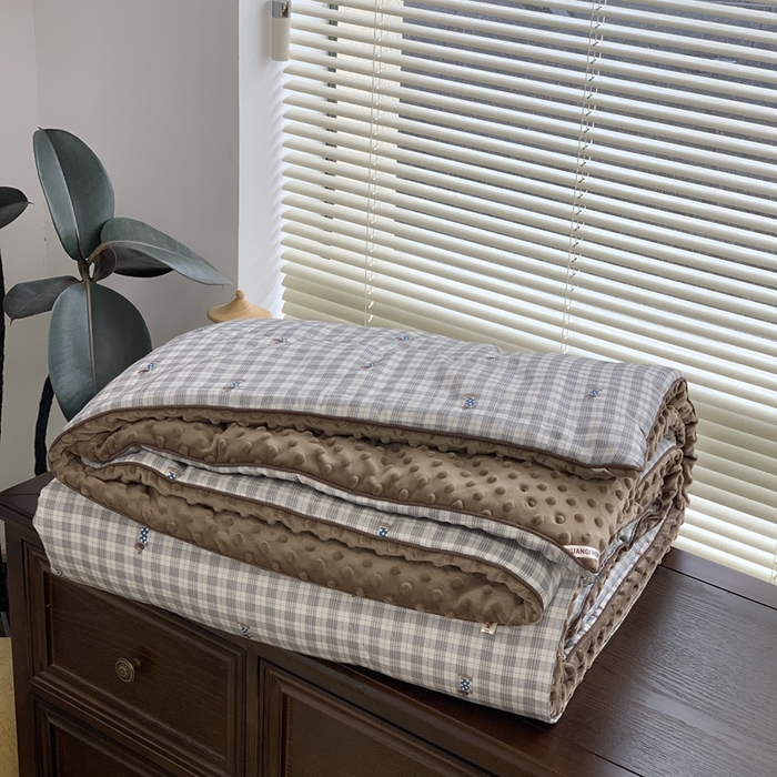 91家纺网 家纺一手货源 找家纺 源启生活 2025新款豆豆被 乐野