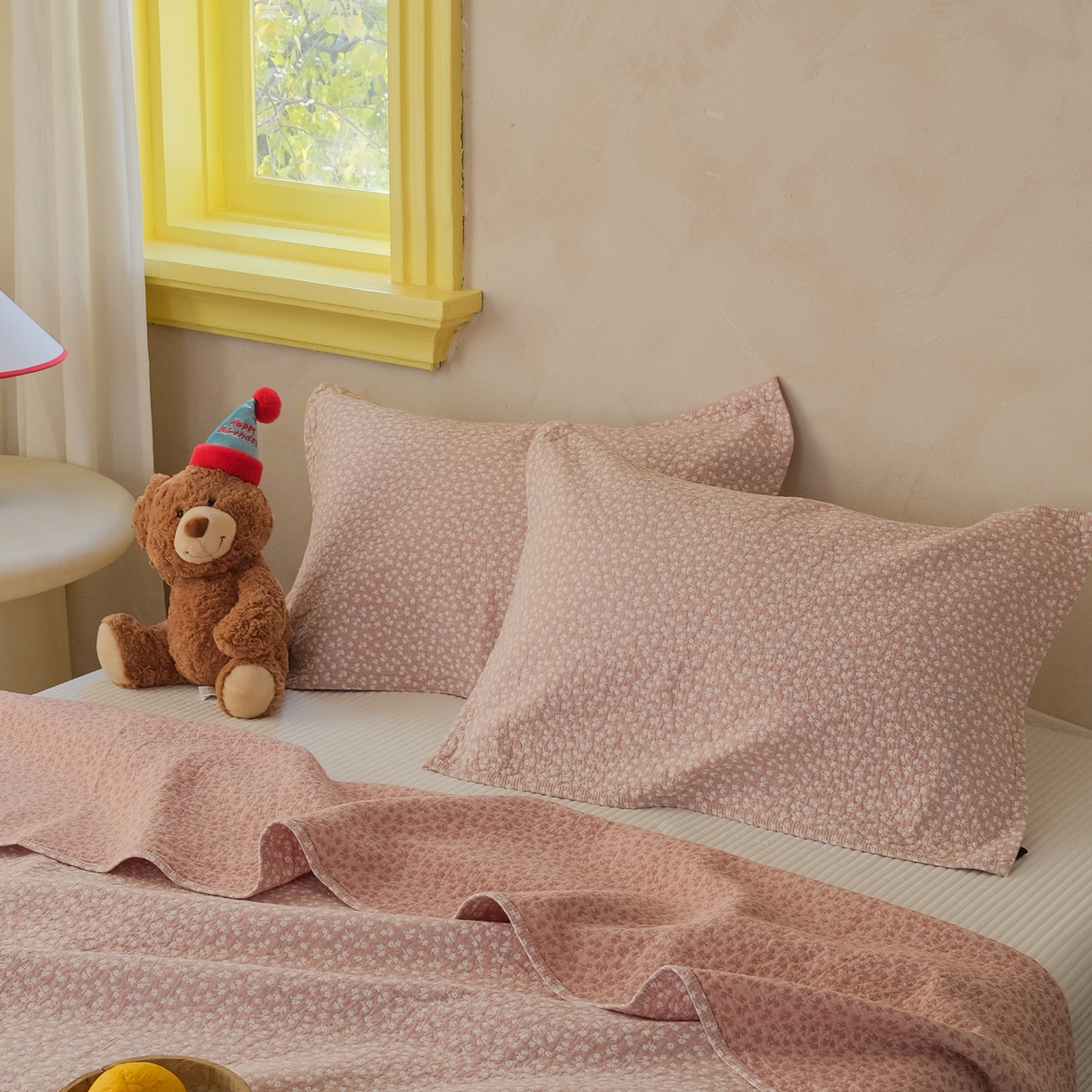 91家纺网 家纺一手货源 找家纺 沐瑟家纺 2026新款全棉四层纱布无印枕巾 枫叶-粉色