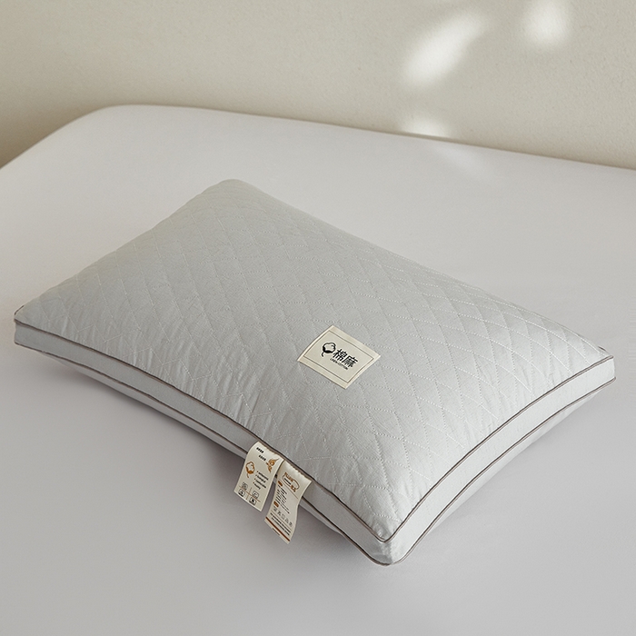 91家纺网 家纺一手货源 找家纺 云熙枕业 2026新款原生棉麻护颈枕芯枕头 灰色