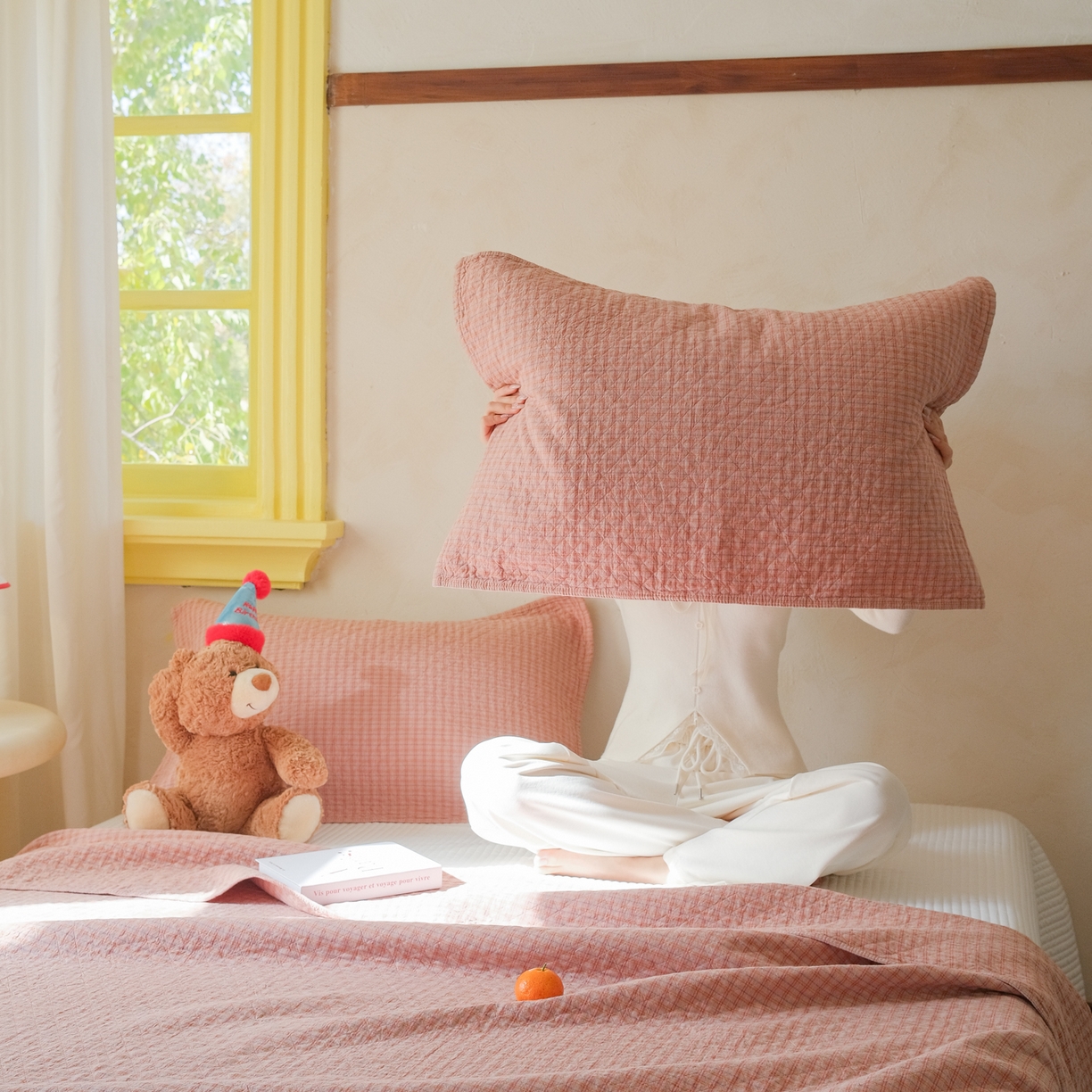 91家纺网 家纺一手货源 找家纺 沐瑟家纺 2025新款亲肤柔软纱布小米格枕巾 小天鹅-浅灰色 52*78cm枕巾/对