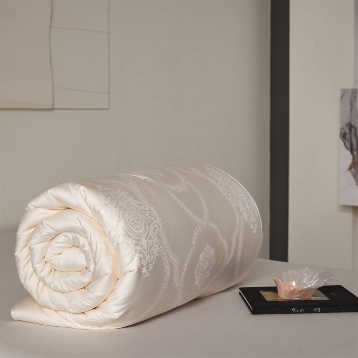 91家纺网 家纺一手货源 找家纺 头等舱 2025新款天棉缎大提花55莱赛尔大豆7A抗菌秋冬被(空境图） 卡布丽娜