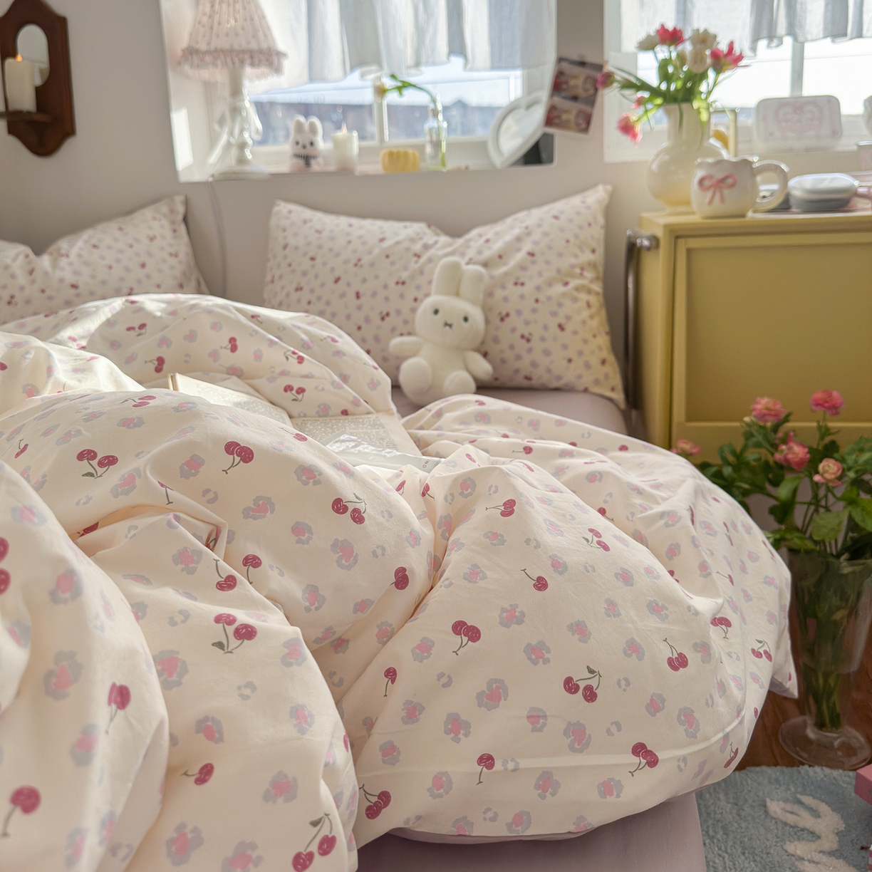 91家纺网 家纺一手货源 找家纺 金梦拉家纺 2026新款春夏古法水洗仿棉砂洗云小棉小布袋四件套 点点樱桃