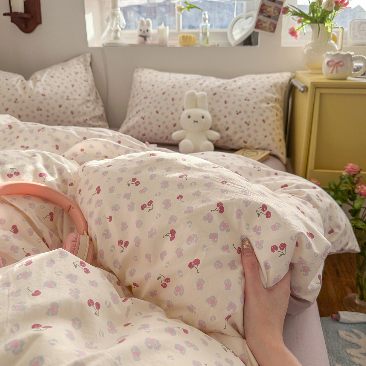 91家纺网 家纺一手货源 找家纺 金梦拉家纺 2026新款春夏古法水洗仿棉砂洗云小棉小布袋四件套 点点樱桃