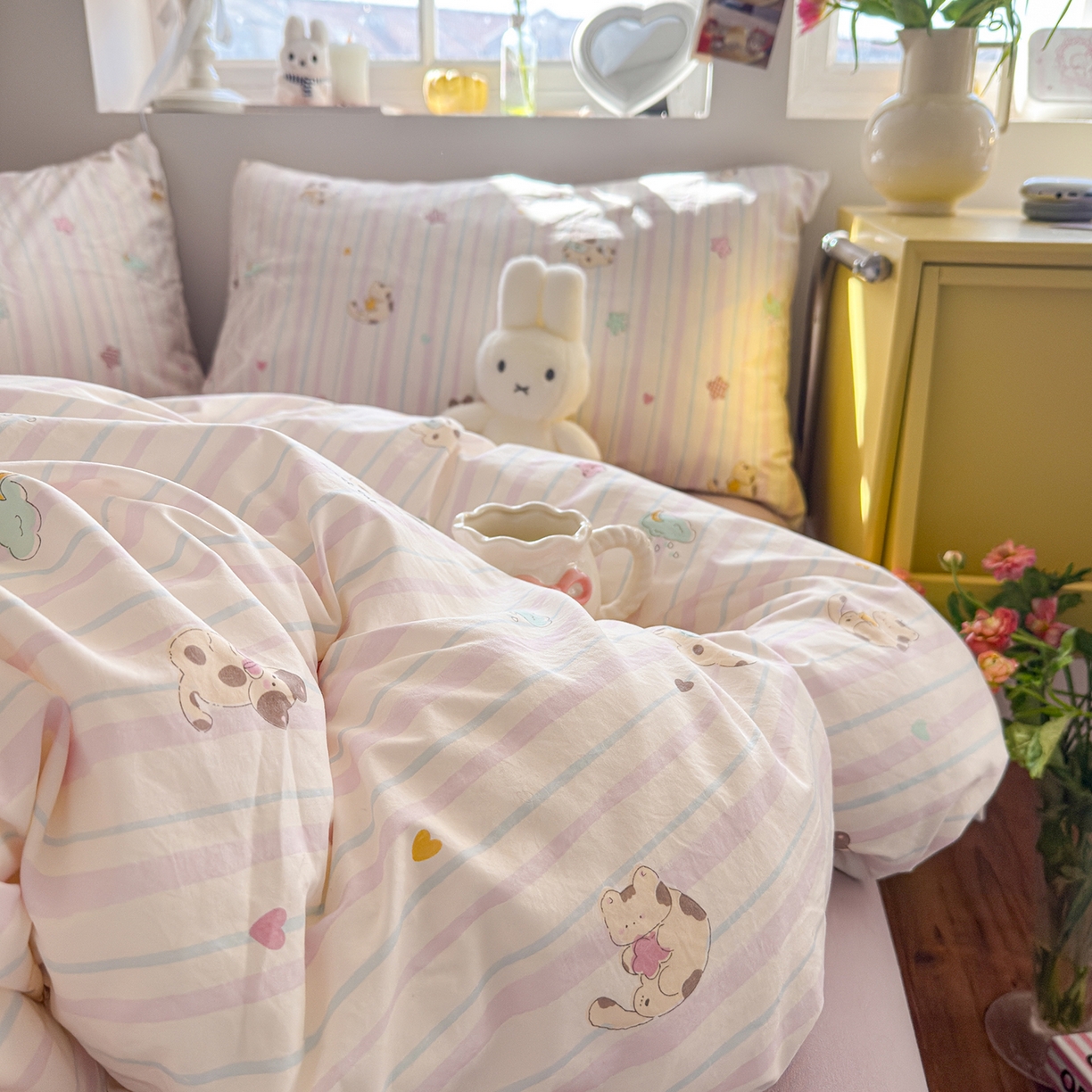 91家纺网 家纺一手货源 找家纺 金梦拉家纺 2026新款春夏古法水洗仿棉砂洗云小棉小布袋四件套 线条小喵