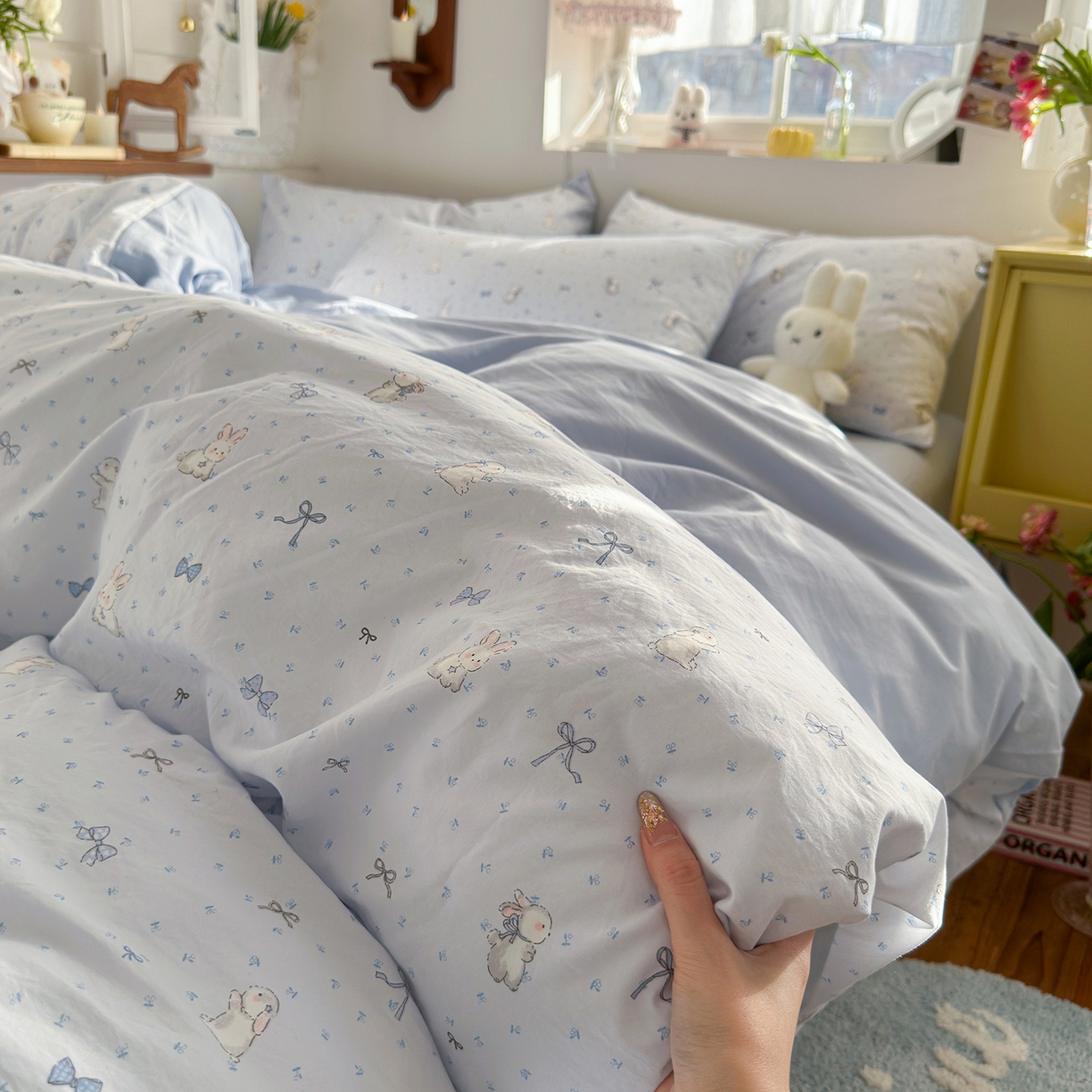 91家纺网 家纺一手货源 找家纺 金梦拉家纺 2026新款春夏古法水洗仿棉砂洗云小棉小布袋四件套 蓝小兔