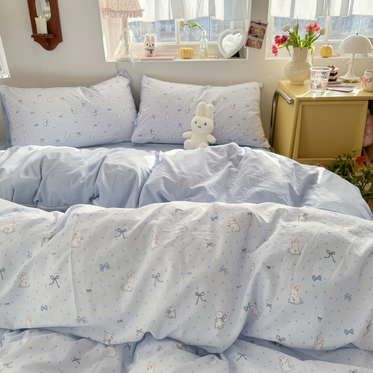 91家纺网 家纺一手货源 找家纺 金梦拉家纺 2026新款春夏古法水洗仿棉砂洗云小棉小布袋四件套 蓝小兔