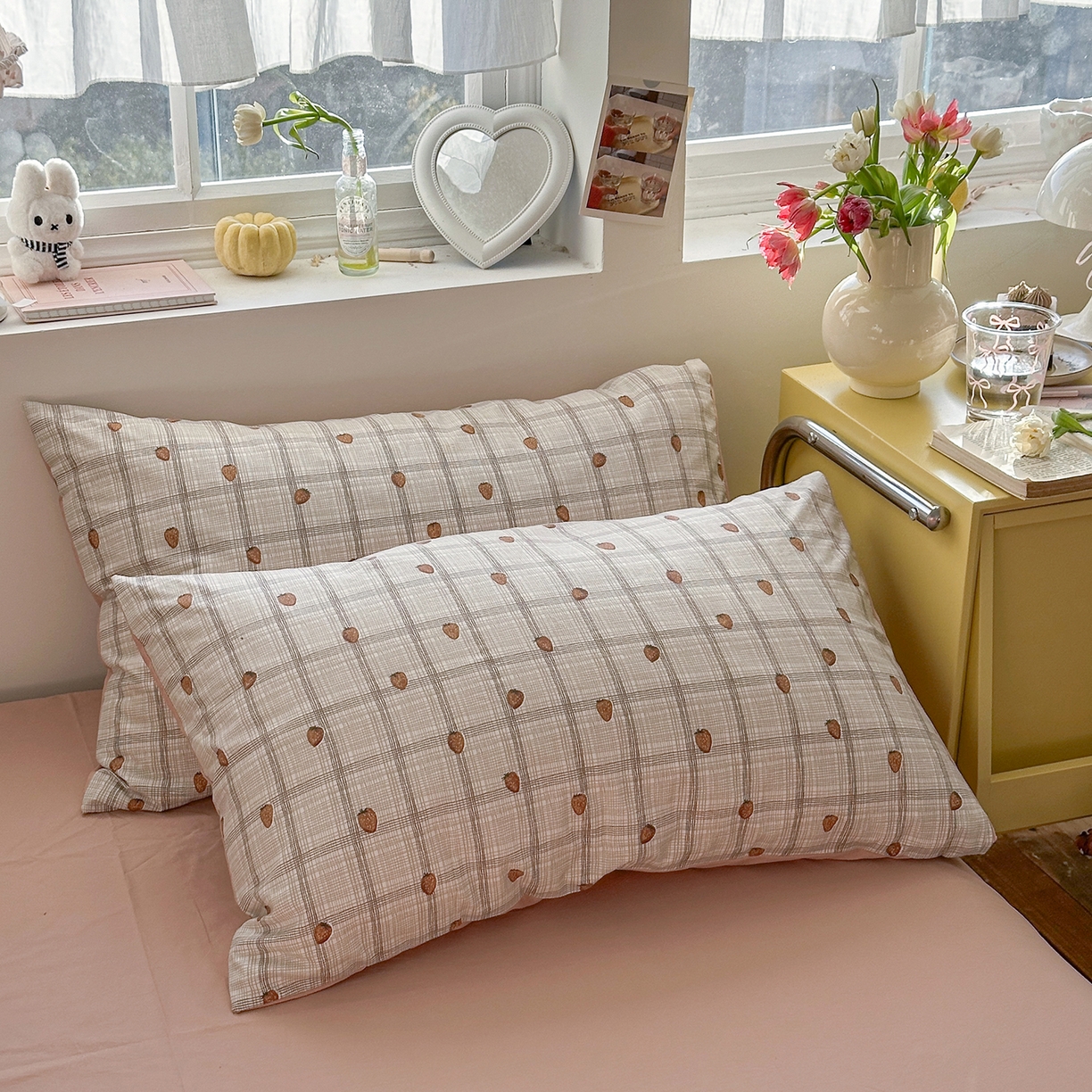 91家纺网 家纺一手货源 找家纺 金梦拉家纺 2026新款春夏古法水洗仿棉砂洗云小棉小布袋四件套 可爱草莓