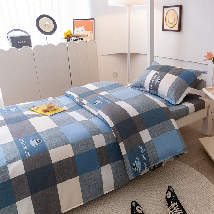 91家纺网 家纺一手货源 找家纺 简冠 开学季2025植物羊绒学生宿舍上下铺学生三件套学生床垫被子被芯大礼包 绅士范