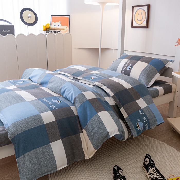 91家纺网 家纺一手货源 找家纺 简冠 开学季2025植物羊绒学生宿舍上下铺学生三件套学生床垫被子被芯大礼包 绅士范