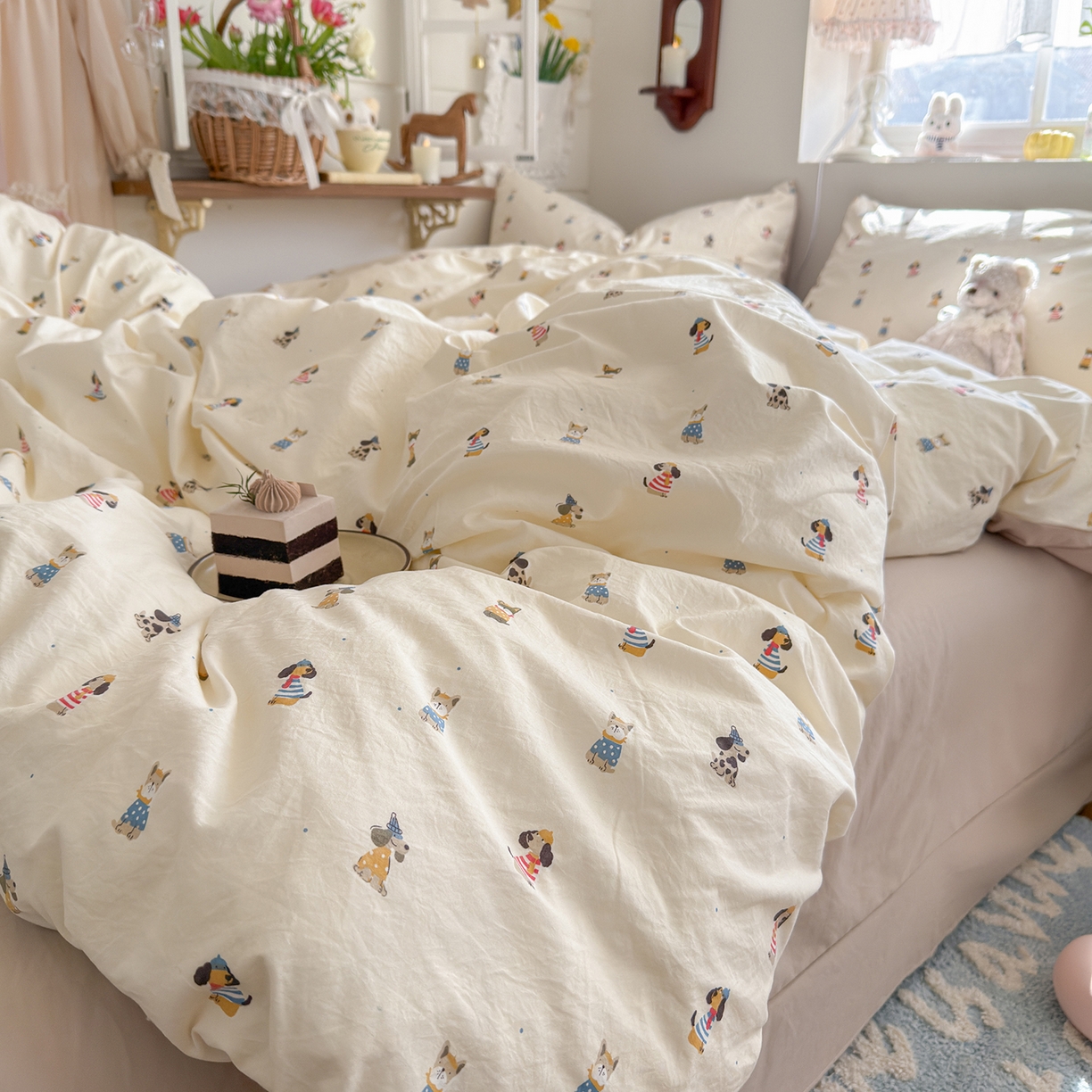 91家纺网 家纺一手货源 找家纺 金梦拉家纺 2026新款春夏古法水洗仿棉砂洗云小棉小布袋四件套 狗狗聚会