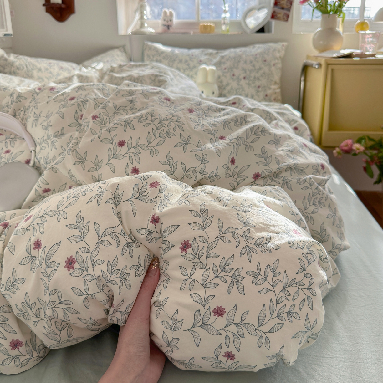 91家纺网 家纺一手货源 找家纺 金梦拉家纺 2026新款春夏古法水洗仿棉砂洗云小棉小布袋四件套 山月铃兰