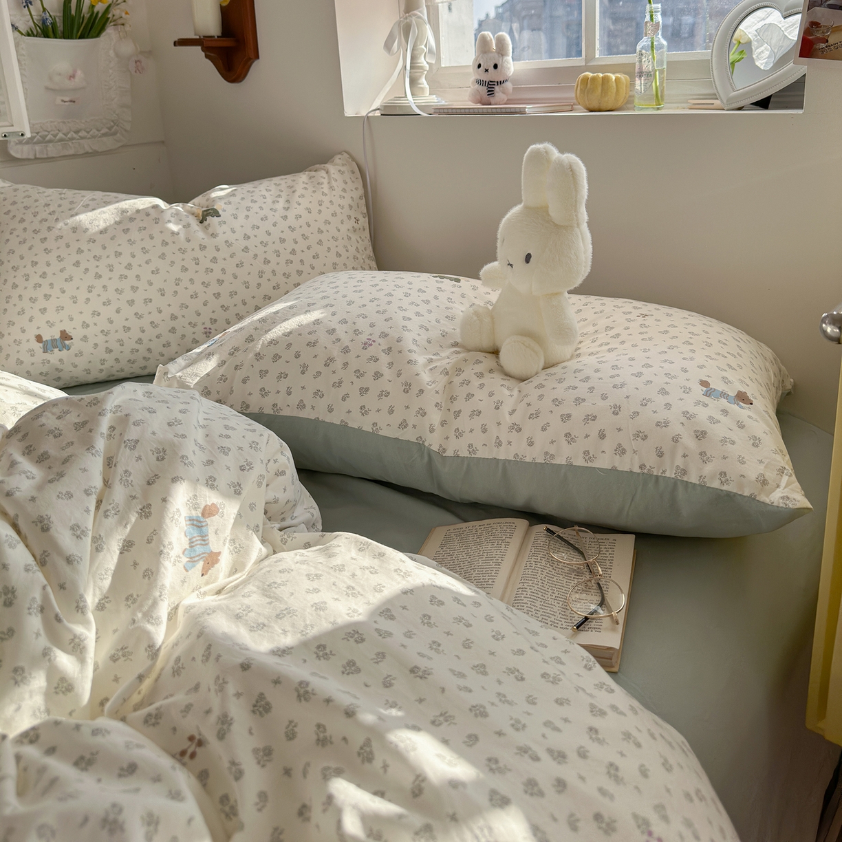 91家纺网 家纺一手货源 找家纺 金梦拉家纺 2026新款春夏古法水洗仿棉砂洗云小棉小布袋四件套 碎花萌狗