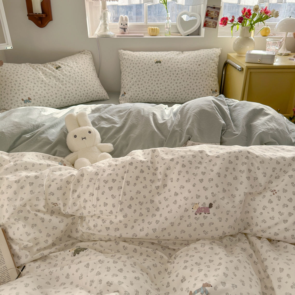 91家纺网 家纺一手货源 找家纺 金梦拉家纺 2026新款春夏古法水洗仿棉砂洗云小棉小布袋四件套 碎花萌狗