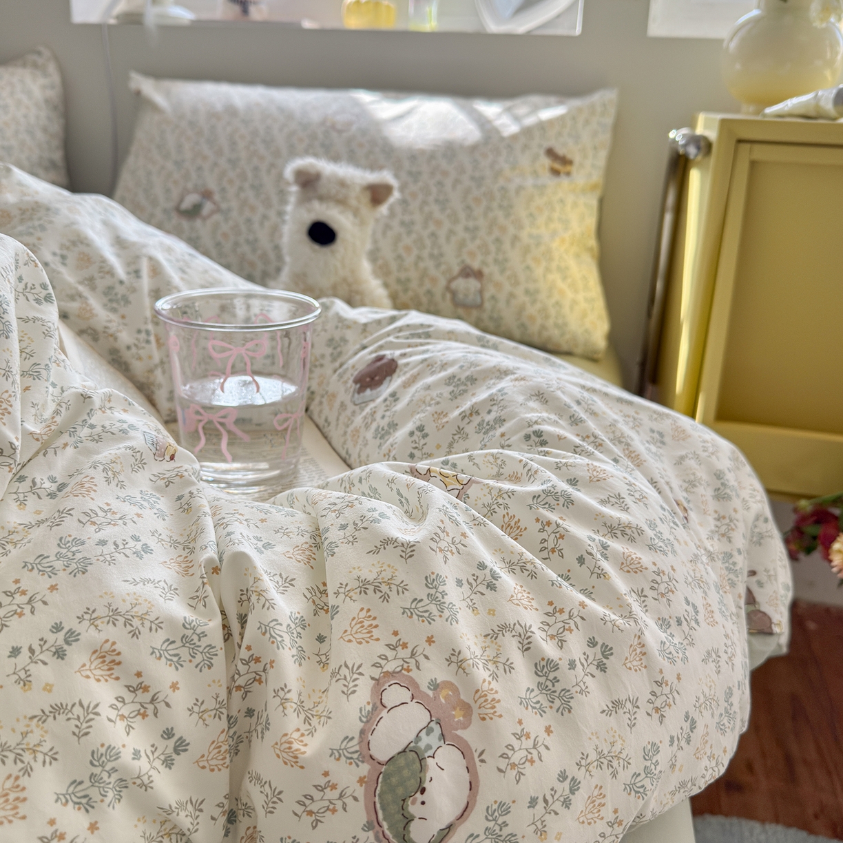 91家纺网 家纺一手货源 找家纺 金梦拉家纺 2026新款春夏古法水洗仿棉砂洗云小棉小布袋四件套 可爱小狗