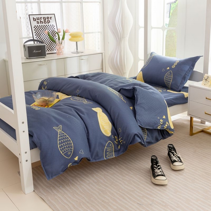 91家纺网 家纺一手货源 找家纺 简冠 开学季2025新款植物羊绒学生宿舍上下铺学生三件套四件套 游鱼