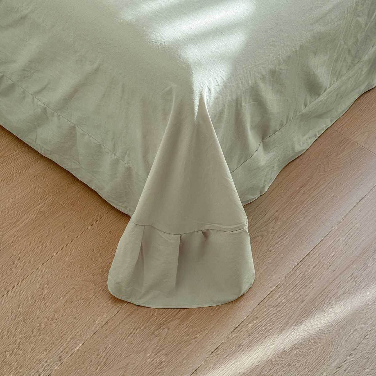 91家纺网 家纺一手货源 找家纺 金梦拉家纺 2026新款春夏古法水洗仿棉砂洗云小棉小布袋四件套 绿野仙兔