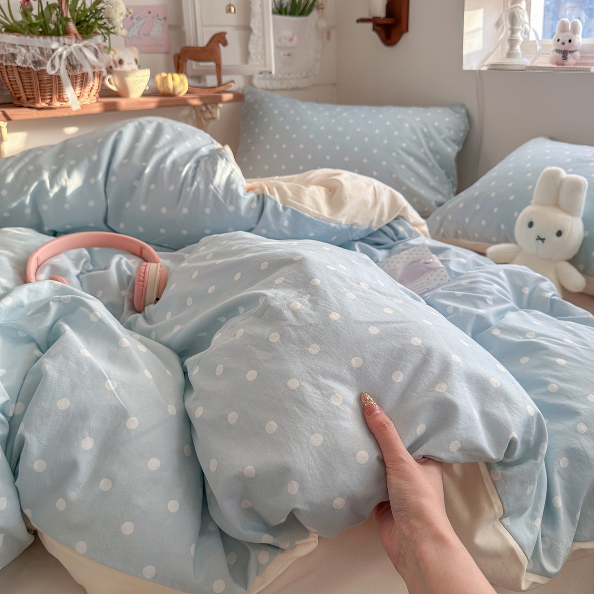 91家纺网 家纺一手货源 找家纺 金梦拉家纺 2026新款春夏古法水洗仿棉砂洗云小棉小布袋四件套 奶蓝波点