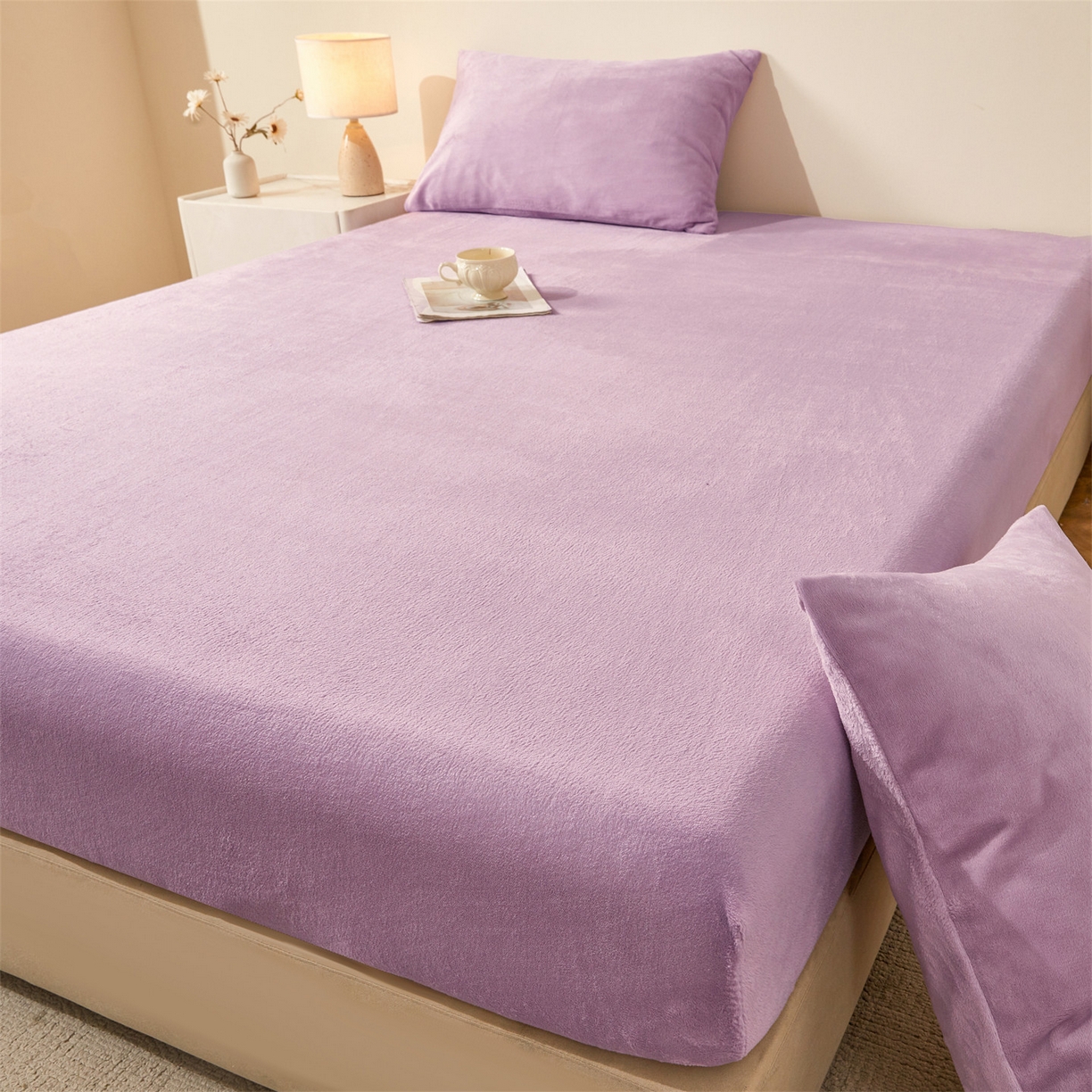 91家纺网 家纺一手货源 找家纺 卡诗兰家纺 2026新款单层牛奶绒床笠 兰花紫