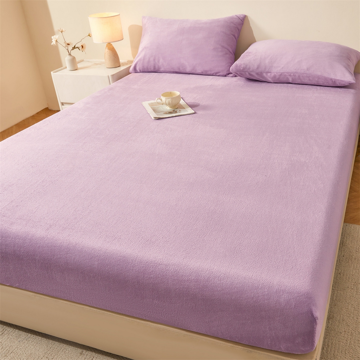 91家纺网 家纺一手货源 找家纺 卡诗兰家纺 2026新款单层牛奶绒床笠 兰花紫